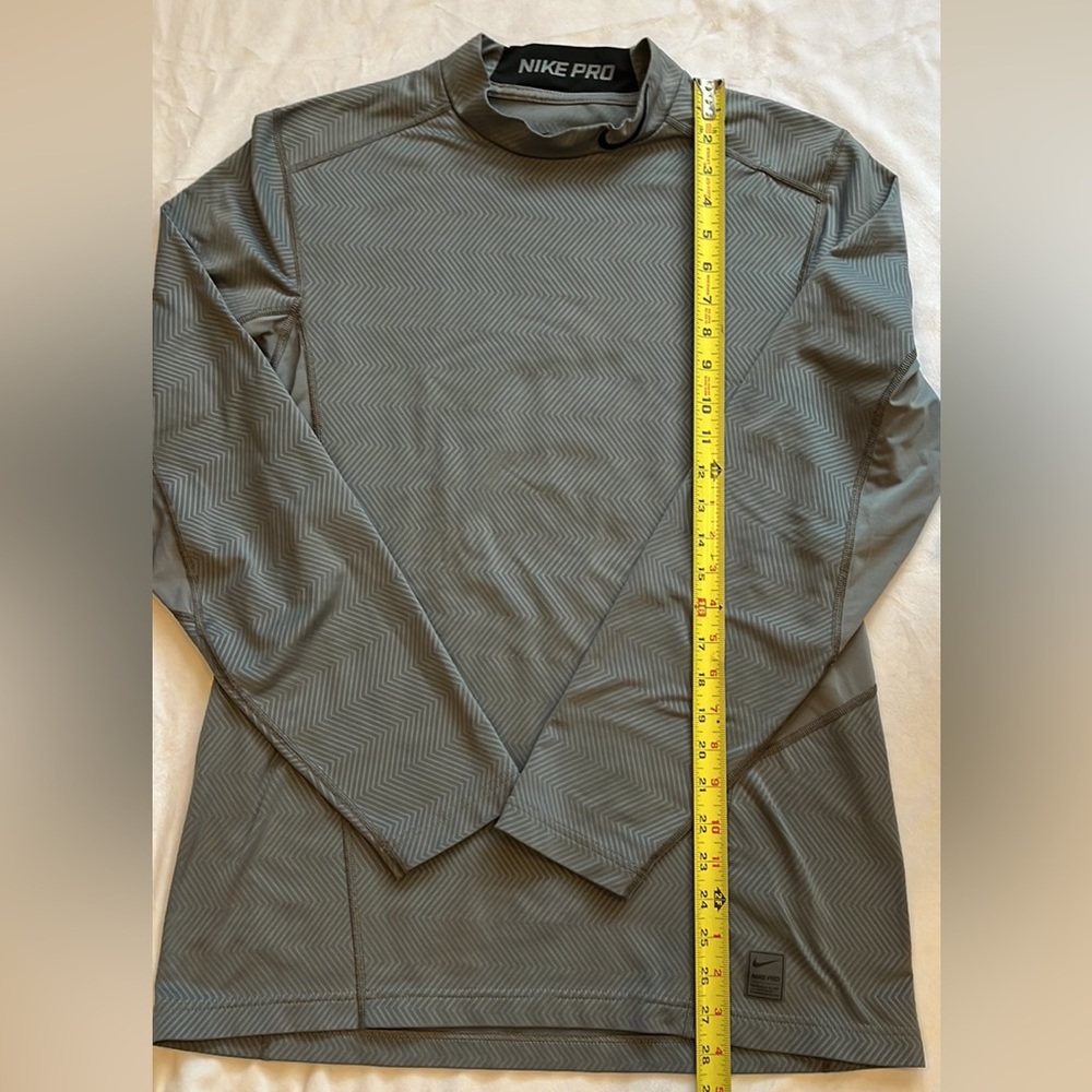 Men’s Nike Pro Dri-Fit long sleeve Size Large shirt
